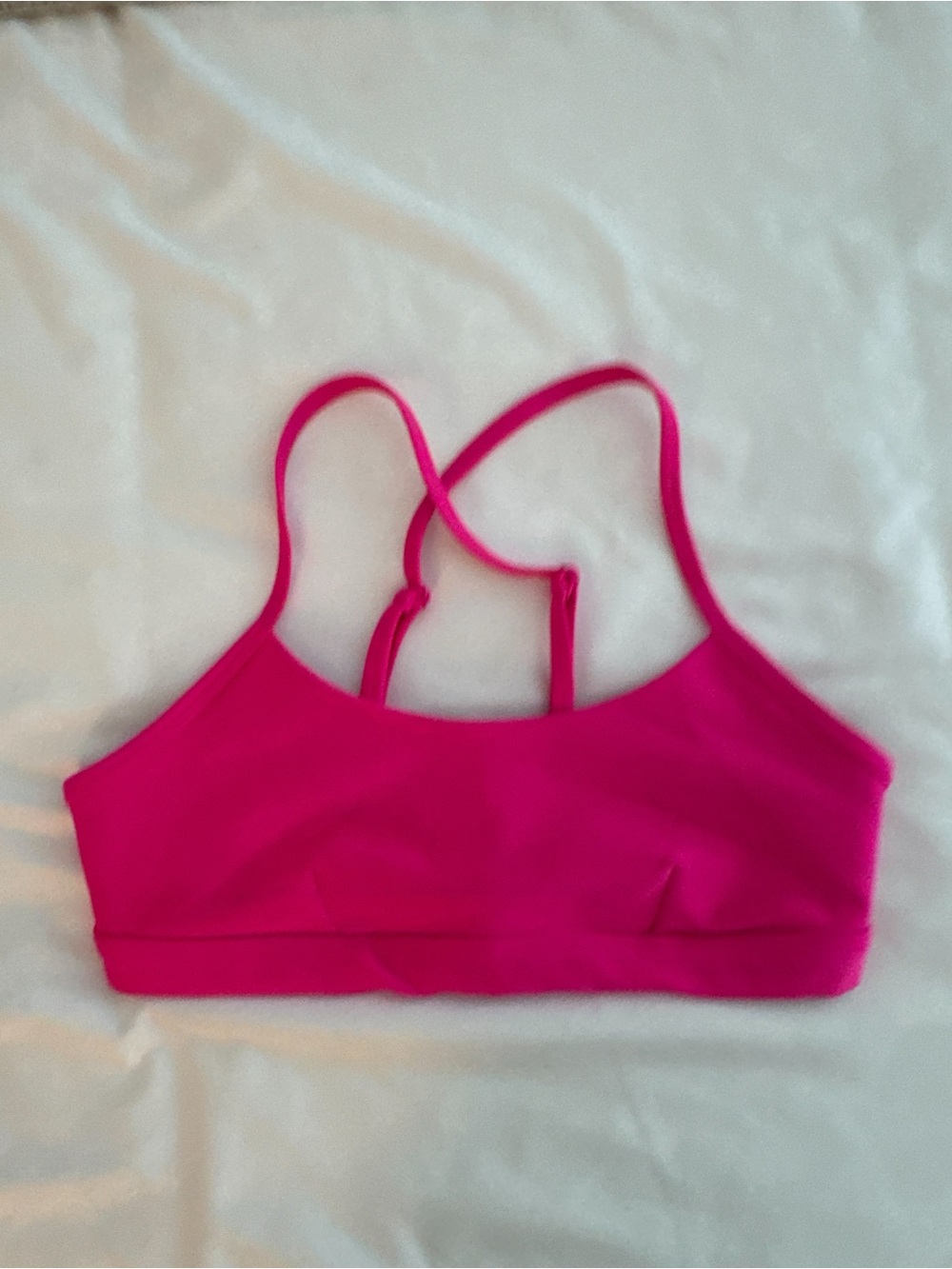 Alo Yoga Airlift Intrigue Bra Magenta Crush - SIZE SMALL